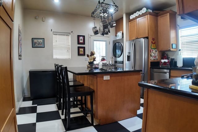 7810 La Salle Avenue, Los Angeles, CA 90047 — photo 12 of 52