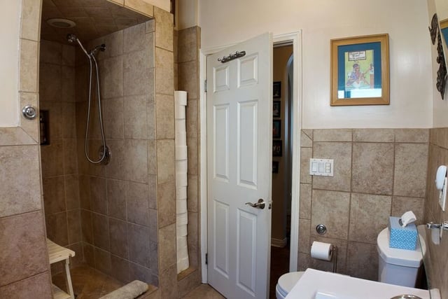 7810 La Salle Avenue, Los Angeles, CA 90047 — photo 19 of 52