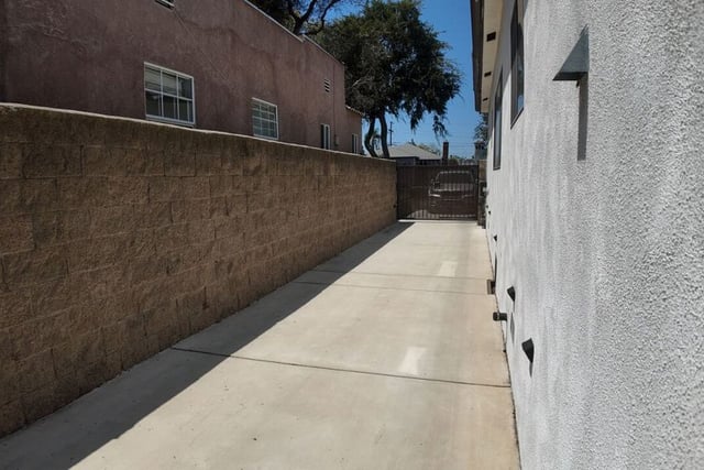 7810 La Salle Avenue, Los Angeles, CA 90047 — photo 49 of 52