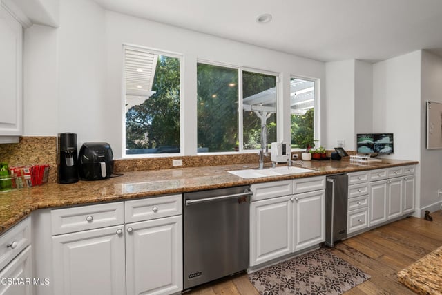 1660 Cross Bridge Place, Thousand Oaks, CA 91362 — photo 17 of 36