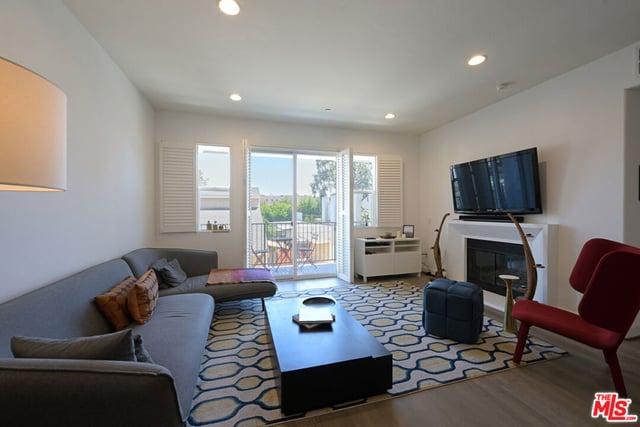 4820 Bellflower Avenue 206, North Hollywood, CA 91601 — photo 4 of 25