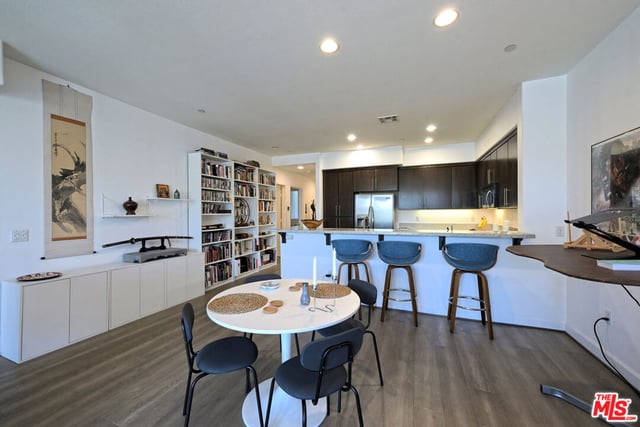 4820 Bellflower Avenue 206, North Hollywood, CA 91601 — photo 6 of 25