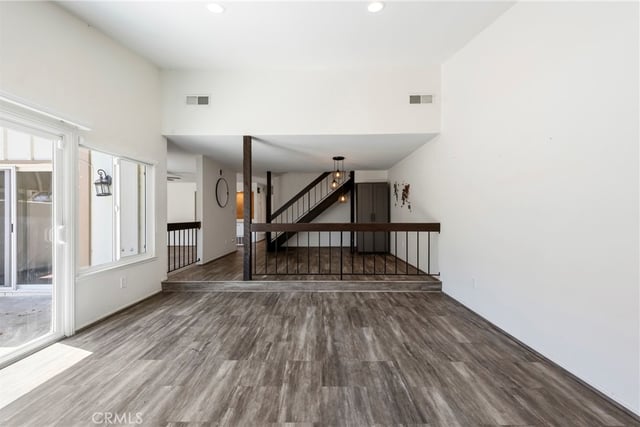 22242 Germain St 7, Chatsworth, CA 91311 — photo 4 of 20