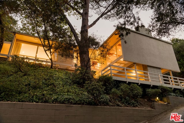 2275 Bowmont Drive, Los Angeles, CA 90210 — photo 10 of 37