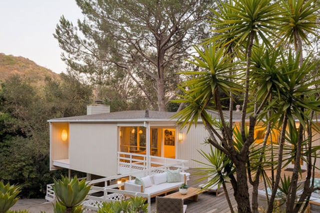 2275 Bowmont Drive, Los Angeles, CA 90210 — photo 13 of 37