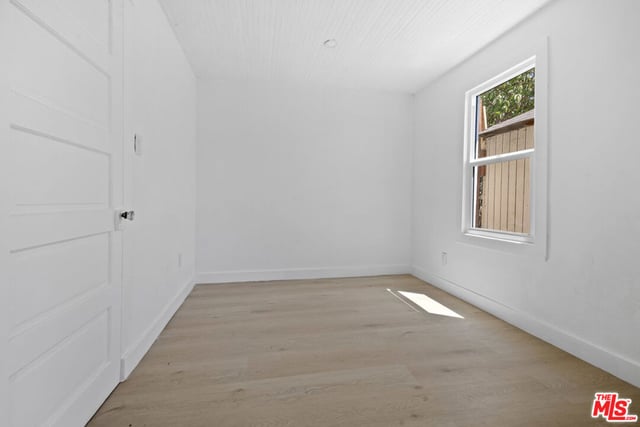 934 S Mott Street, Los Angeles, CA 90023 — photo 22 of 35