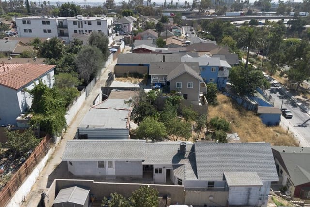 934 S Mott Street, Los Angeles, CA 90023 — photo 24 of 35