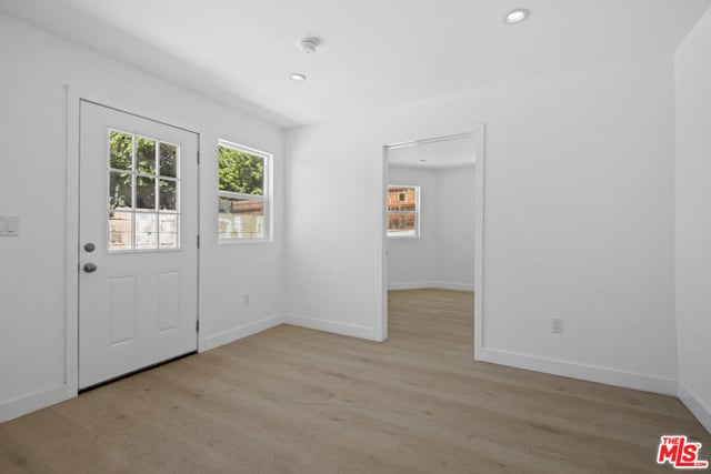 934 S Mott Street, Los Angeles, CA 90023 — photo 25 of 35