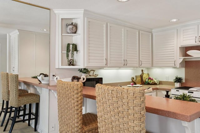 7126 Marina Pacifica Drive, Long Beach, CA 90803 — photo 17 of 74