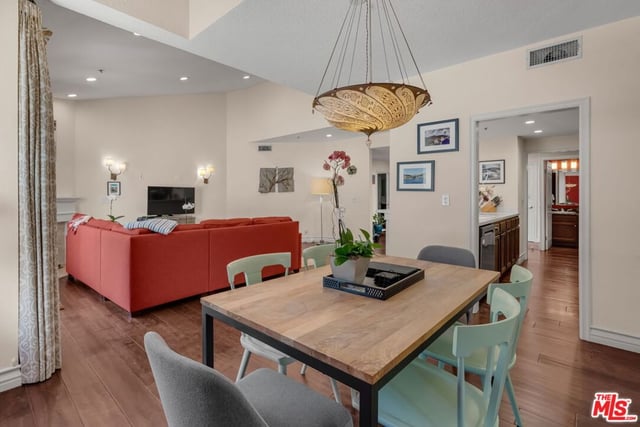 1722 Malcolm Avenue 304, Los Angeles, CA 90024 — photo 17 of 49