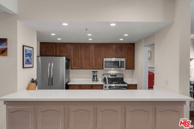 1722 Malcolm Avenue 304, Los Angeles, CA 90024 — photo 20 of 49