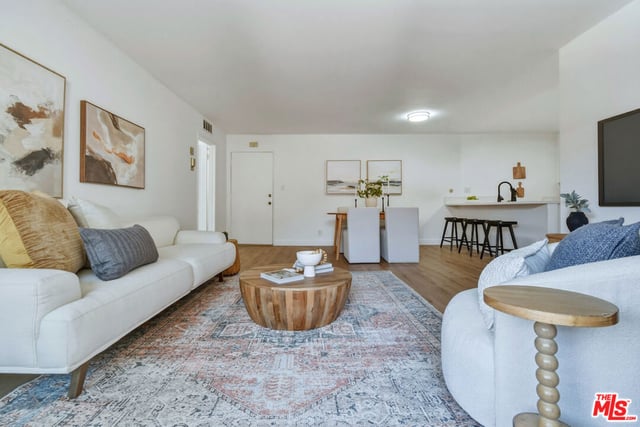 5403 Newcastle Avenue 19, Encino, CA 91316 — photo 16 of 43
