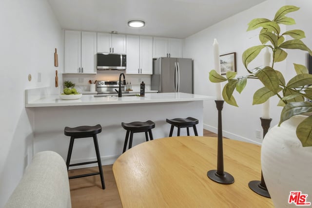 5403 Newcastle Avenue 19, Encino, CA 91316 — photo 23 of 43