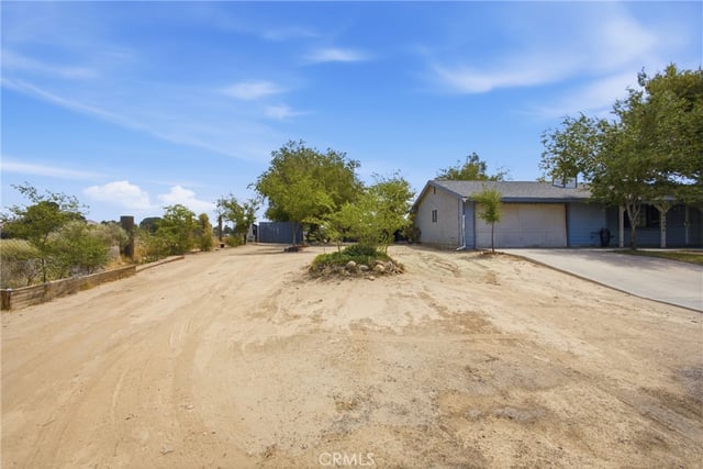 41434 E 156th E, Lake Los Angeles, CA 93535 — photo 3 of 32