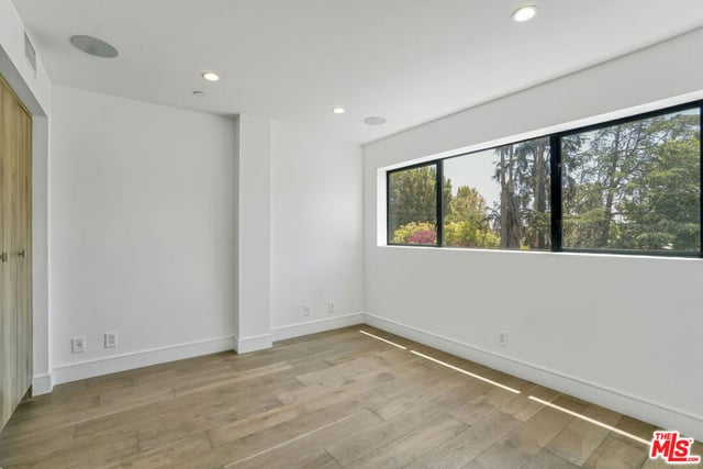 1445 1/4 N Martel Avenue, Los Angeles, CA 90046 — photo 7 of 16