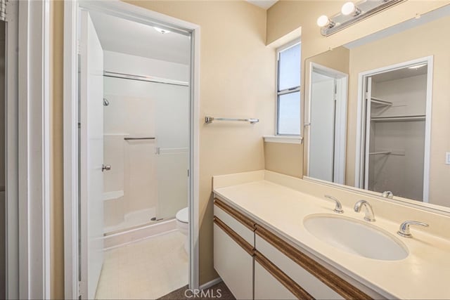 27618 Susan Beth Way Unit G, Saugus, CA 91350 — photo 15 of 27