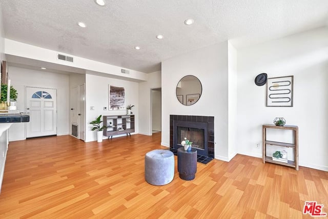 431 S Kingsley Drive 205, Los Angeles, CA 90020 — photo 9 of 42