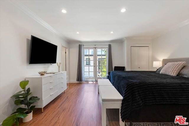 8818 Rosewood Avenue, West Hollywood, CA 90048 — photo 16 of 34