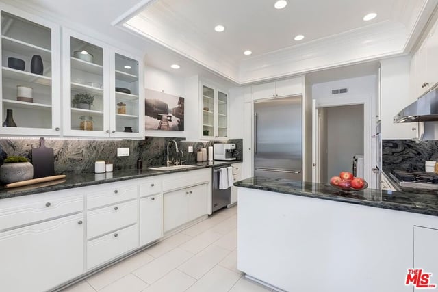 10110 Empyrean Way 301, Los Angeles, CA 90067 — photo 9 of 27