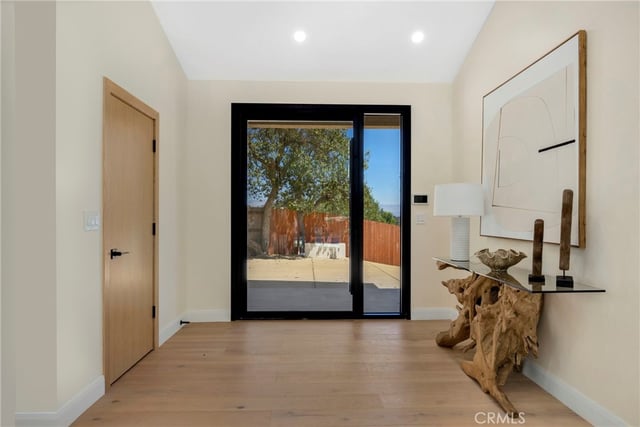 5200 Armida Drive, Woodland Hills, CA 91364 — photo 5 of 57