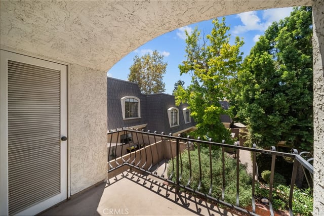 612 Wilcox Avenue, Los Angeles, CA 90004 — photo 19 of 44