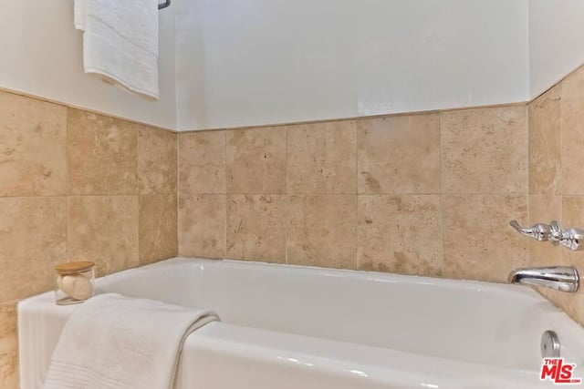 1200 N Flores Street 209, West Hollywood, CA 90069 — photo 18 of 20