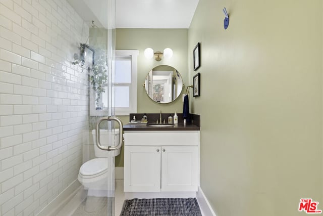933 Walnut Avenue, Long Beach, CA 90813 — photo 9 of 26