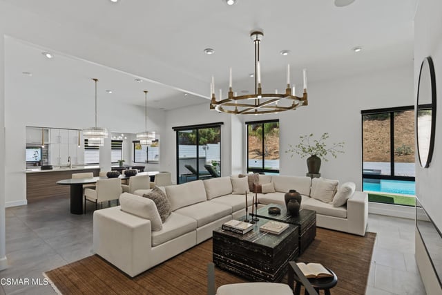 4400 Topanga Canyon Boulevard, Woodland Hills, CA 91364 — photo 8 of 51