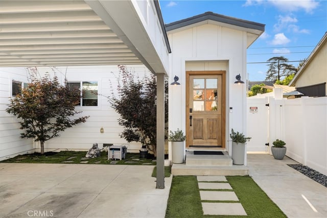 7247 Genesta, Lake Balboa, CA 91406 — photo 34 of 39
