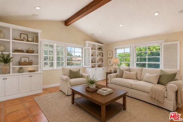1519 Schuyler Road, Los Angeles, CA 90210 — photo 5 of 37