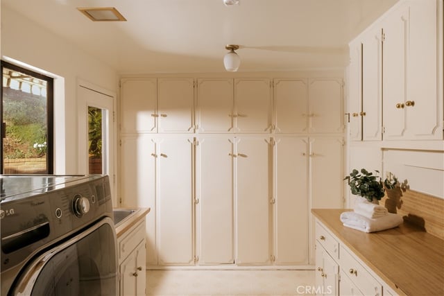16347 Mandalay Drive, Encino, CA 91436 — photo 18 of 44