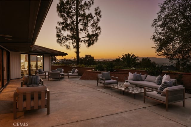 16347 Mandalay Drive, Encino, CA 91436 — photo 40 of 44