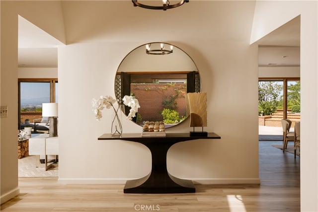 16347 Mandalay Drive, Encino, CA 91436 — photo 5 of 44