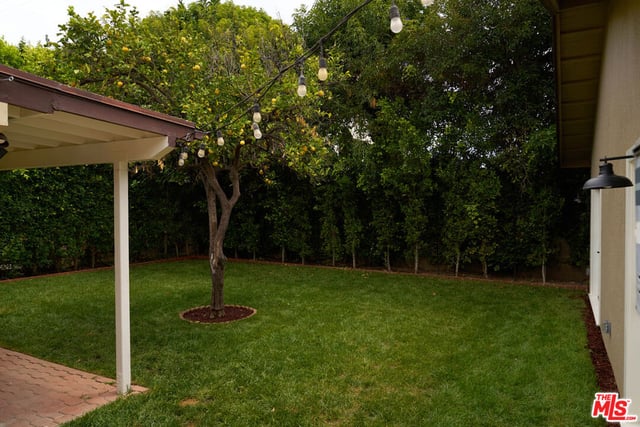 4734 Greenbush Avenue, Los Angeles, CA 91423 — photo 30 of 46