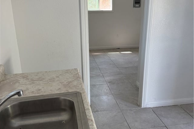 6208 Holmes, Los Angeles, CA 90001 — photo 28 of 29