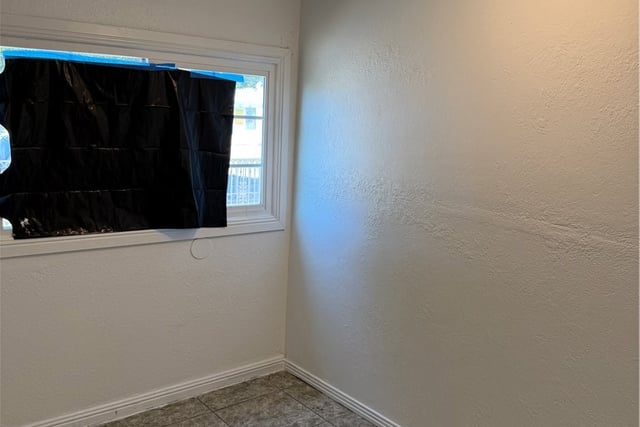 6208 Holmes, Los Angeles, CA 90001 — photo 8 of 29