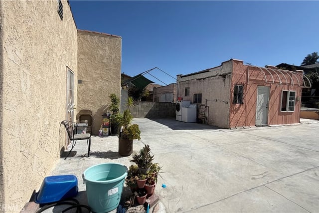 962 N Ditman, Los Angeles, CA 90063 — photo 8 of 27