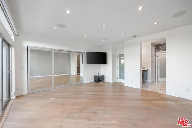 11698 Picturesque Drive, Studio City, CA 91604 — photo 16 of 35