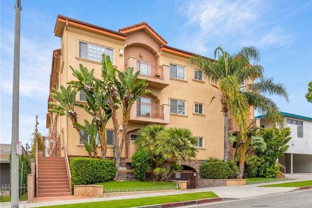 421 E Santa Anita 301, Burbank, CA 91501 — photo 2 of 30