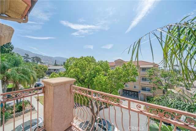 421 E Santa Anita 301, Burbank, CA 91501 — photo 28 of 30