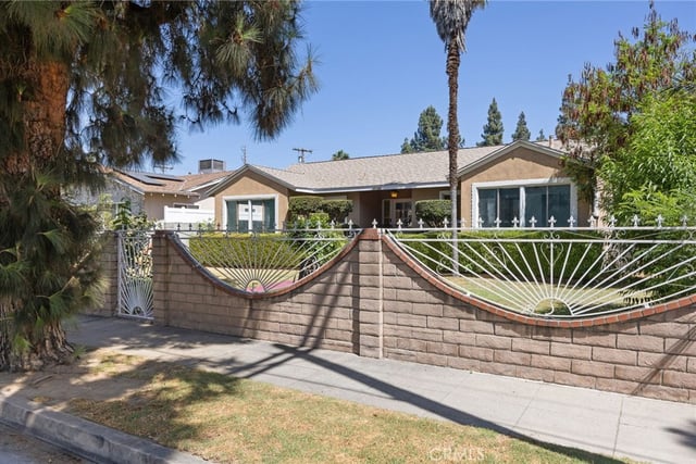 15739 Chatsworth, Granada Hills, CA 91344 — photo 5 of 34