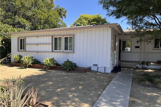 20146 Hartland, Winnetka, CA 91306 — photo 26 of 27