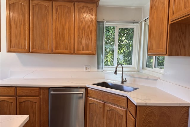 20146 Hartland, Winnetka, CA 91306 — photo 6 of 27