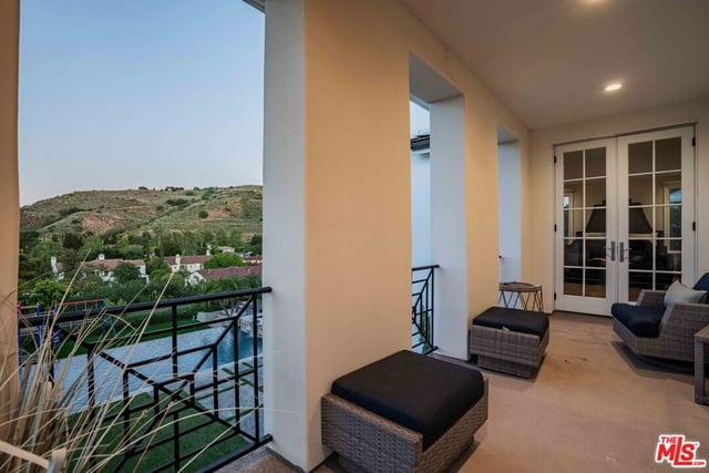 3880 Prado Del Trigo, Calabasas, CA 91302 — photo 12 of 23