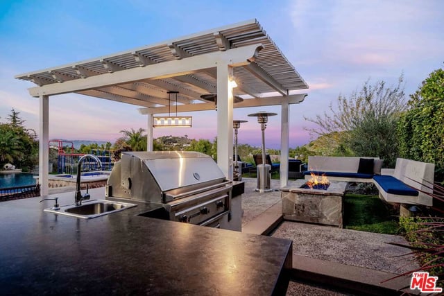 3880 Prado Del Trigo, Calabasas, CA 91302 — photo 20 of 23