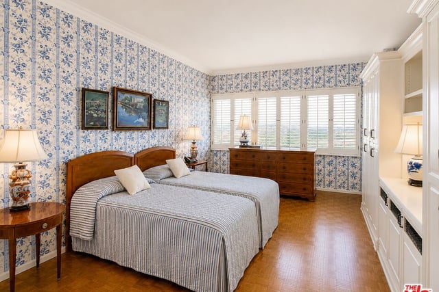 10450 Wilshire Boulevard 10J, Los Angeles, CA 90024 — photo 23 of 59