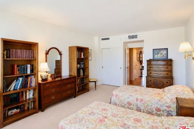 10450 Wilshire Boulevard 10J, Los Angeles, CA 90024 — photo 32 of 59