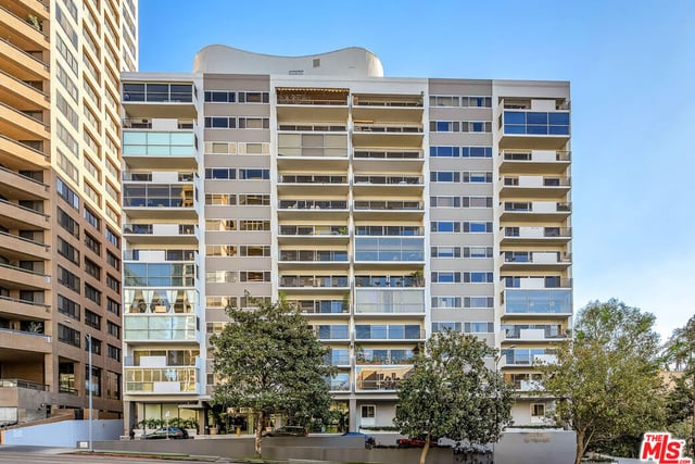 10450 Wilshire Boulevard 10J, Los Angeles, CA 90024 — photo 47 of 59