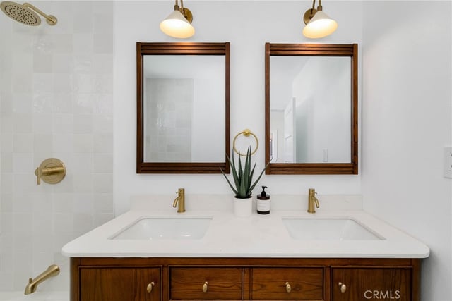 2947 S Hobart, Los Angeles, CA 90018 — photo 23 of 42