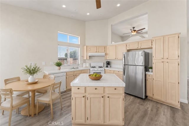 1645 E Kettering, Lancaster, CA 93535 — photo 32 of 60